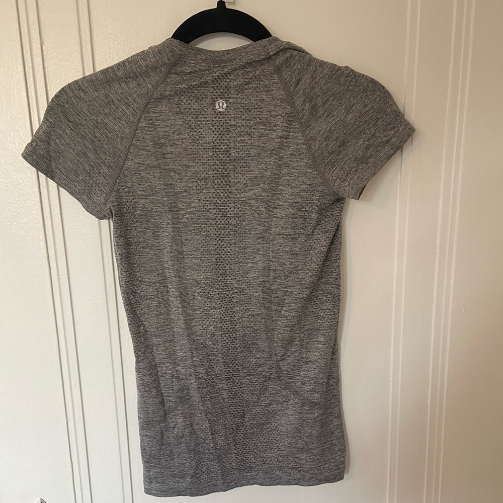 Swiftly Tech Short-Sleeve Shirt 2.0